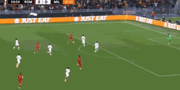 乐鱼体育下载-【欧联】十人罗马主场2比1战胜米兰，总比分3比1晋级