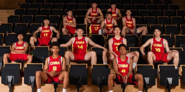 乐鱼体育下载-为何热身赛不打？广东新星透露自身情况 还要静养一段时间