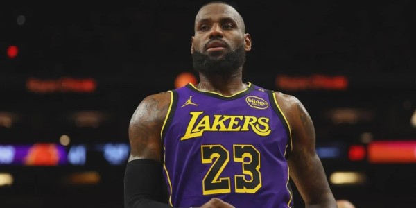 乐鱼体育下载-詹姆斯想离开了！湖人到底做了什么让他感到被冷落？